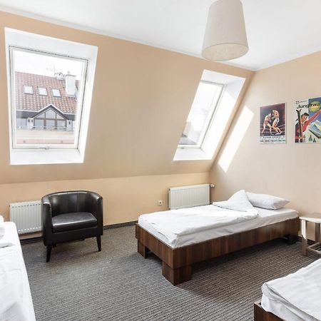 Shick Hostel Wrocław Dış mekan fotoğraf