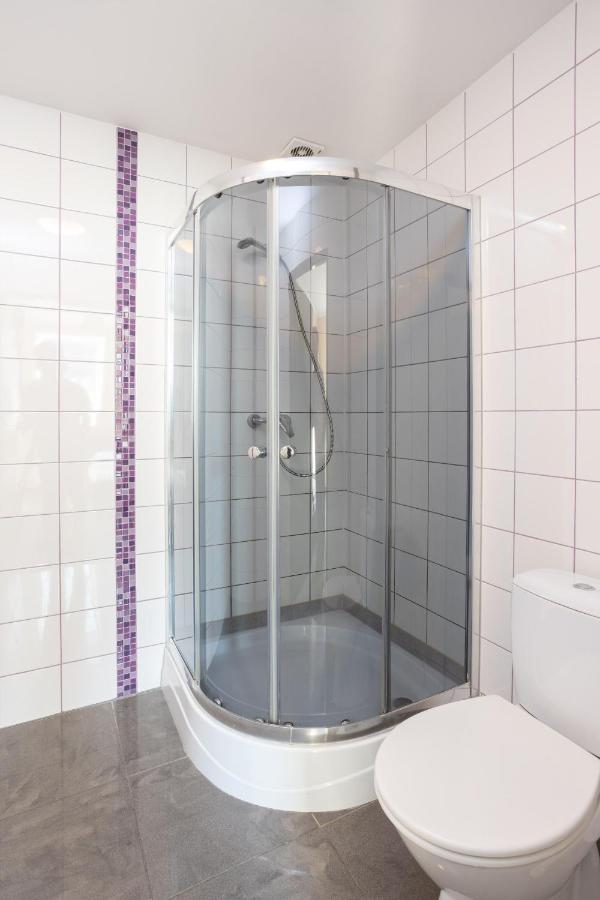 Shick Hostel Wrocław Dış mekan fotoğraf
