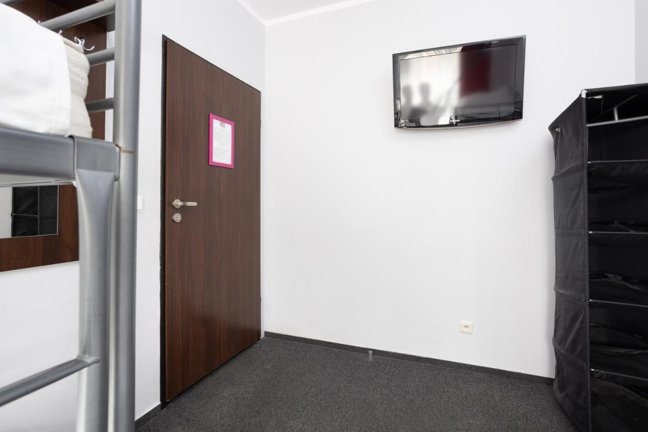 Shick Hostel Wrocław Dış mekan fotoğraf